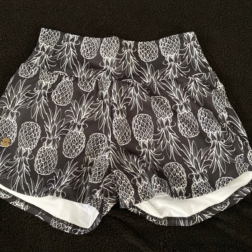 Love fitness pineapple collection black runners